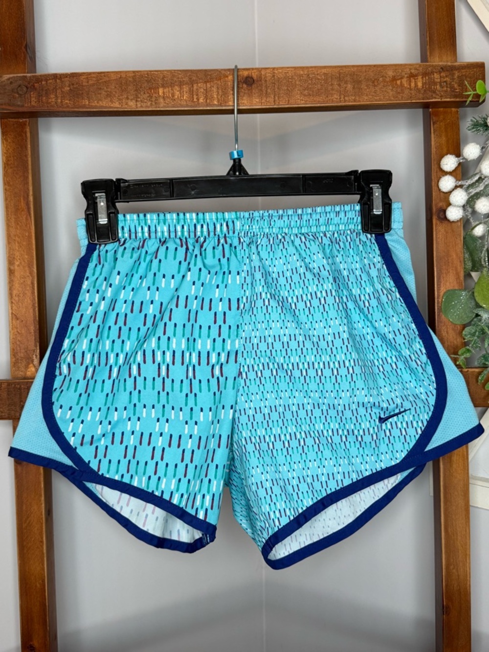 Nike Tempo Dri-fit Running Athletic Shorts Youth Large
